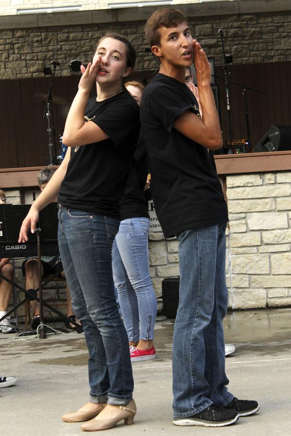 Choir performs at arts in the park