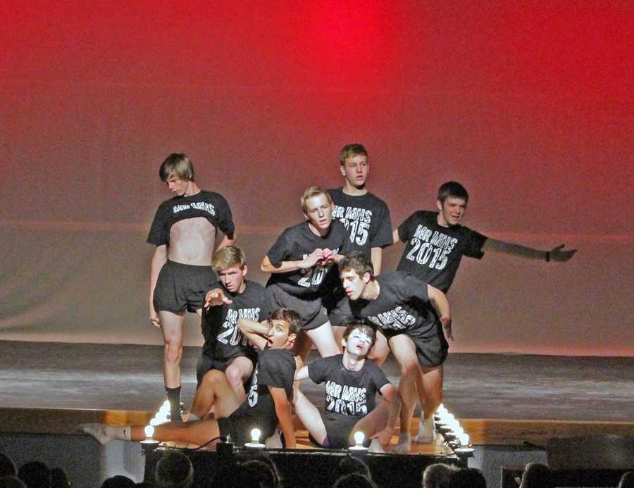 Mr.MHS’ shows off individuality of MHS males