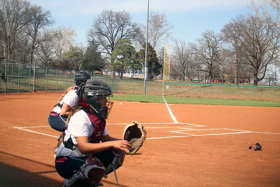 Softball wins opening game 9-2, loses second 3-4