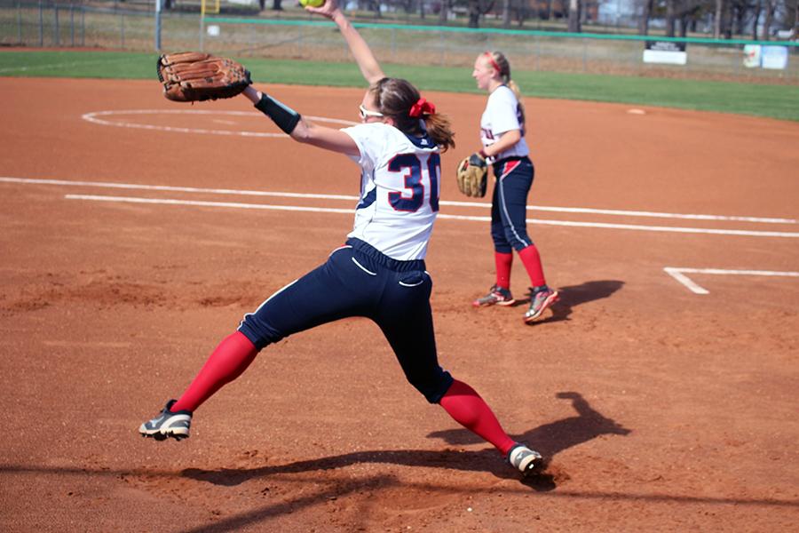 Softball wins opening game 9-2, loses second 3-4