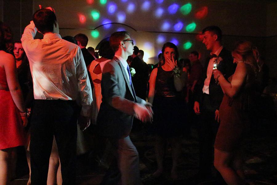 Alumni center hosts annual SubDeb dance